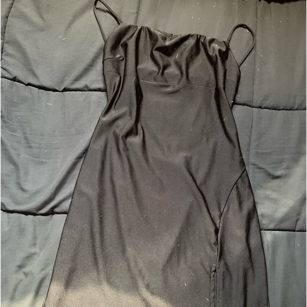 Black small dress with laces in the back